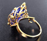 Массивное золотое кольцо с насыщенным кабошоном танзанита 18,87 карата и бриллиантами Золото