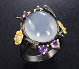 Серебряное кольцо с халцедоном, голубыми топаазми и аметистами