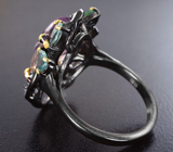 Серебряное кольцо с резным аметрином 11+ карат, голубыми топазами и зелеными турмалинами