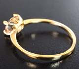 Золотое кольцо с персиковым морганитом 0,85 карата Золото