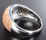 Роскошное серебряное кольцо с золотистыми и васильковыми сапфирами бриллиантовой огранки Серебро 925