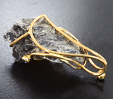 Золотой кулон c осколком Сихотэ-Алинского метеорита 62,71 карата и синими сапфирами