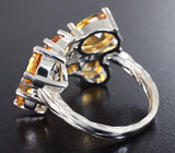 Эффектное серебряное кольцо с цитринами