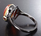 Серебряное кольцо с карнелианом и альмандинами гранатами Серебро 925