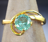 Золотое кольцо с уральским изумрудом высокой чистоты 0,96 карата Золото