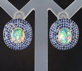 Роскошные серебряные серьги с кристаллическими эфиопскими опалами и синими сапфирами бриллиантовой огранки Серебро 925