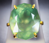 Золотое кольцо с крупным мятно-зеленым пренитом авторской огранки 15,88 карата Золото