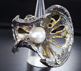 Серебряное кольцо с жемчужиной 23,46 карата, голубым топазом, диопсидами, родолитом гранатом, розовым и голубыми сапфирами Серебро 925