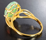 Золотое кольцо c крупным полупрозрачным кристаллическим эфиопским опалом 3,06 карата Золото