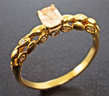 Золотое кольцо с уральским александритом 0,33 карата и бриллиантами Золото