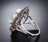 Серебряное кольцо с кристаллическим эфиопским опалом 6,1 карата и разноцветными сапфирами бриллиантовой огранки Серебро 925
