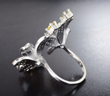 Замечательное серебряное кольцо с разноцветными сапфирами Серебро 925