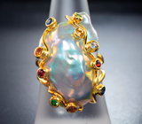 Золотое кольцо с жемчужиной барокко 12,31 карата, разноцветными сапфирами и цаворитами Золото