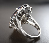 Серебряное кольцо с кристаллическими черными опалами 7,63 карата и разноцветными сапфирами бриллиантовой огранки Серебро 925