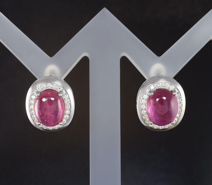 Чудесные серебряные серьги с рубинами