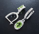 Симпатичные серебряные серьги с перидотами Серебро 925