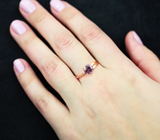 Золотое кольцо cо шпинелью 1,34 карата и розовыми сапфирами Золото