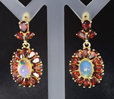 Серебряные серьги с кристаллическим эфиопскими опалами и альмандинами гранатами Серебро 925
