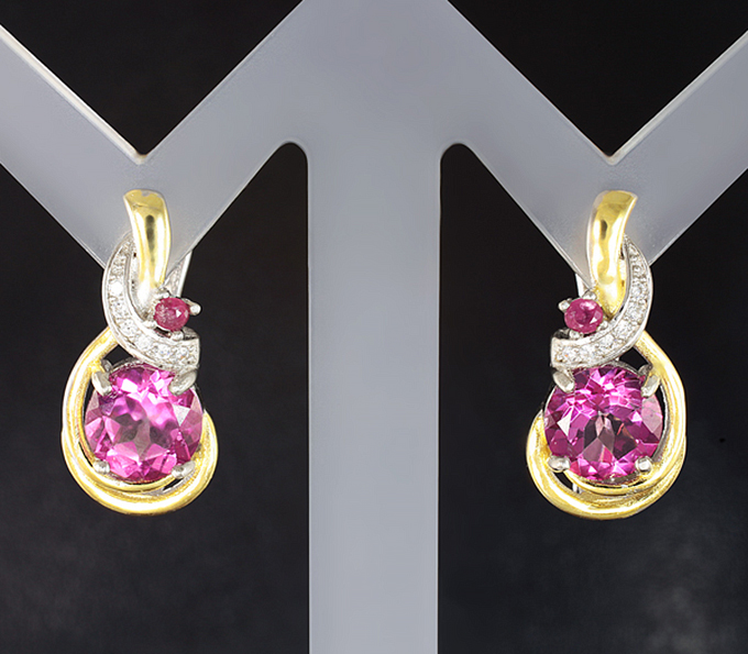 Чудесные серебряные серьги с розовыми топазами и рубинами