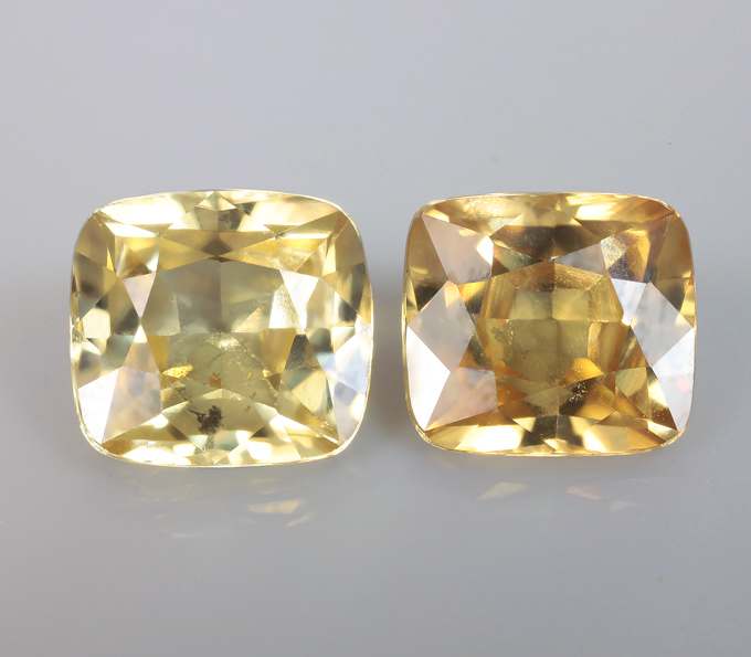 Пара чистейших желтых цирконов 4,38 карата