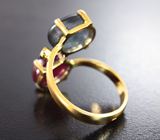 Золотое кольцо со звездчатыми сапфиром 4,89 карата, рубином 4,36 карата и бриллиантом Золото