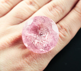 Редкий цвет! Крупный ярко-розовый морганит 67,26 карата 
