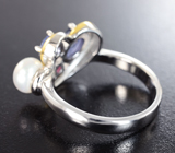 Романтичное серебряное кольцо с жемчужиной, синим сапфиром, танзанитом и рубином