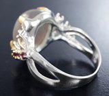 Серебряное кольцо с лунным камнем и родолитами