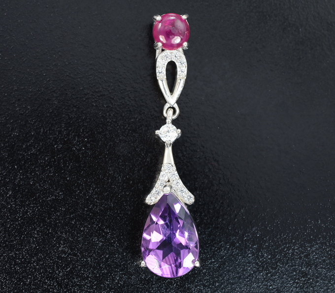 Изысканный серебряный кулон с аметистом и рубином