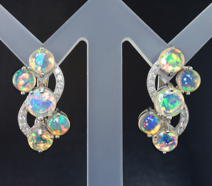 Превосходные серебряные серьги с ограненными эфиопскими опалами