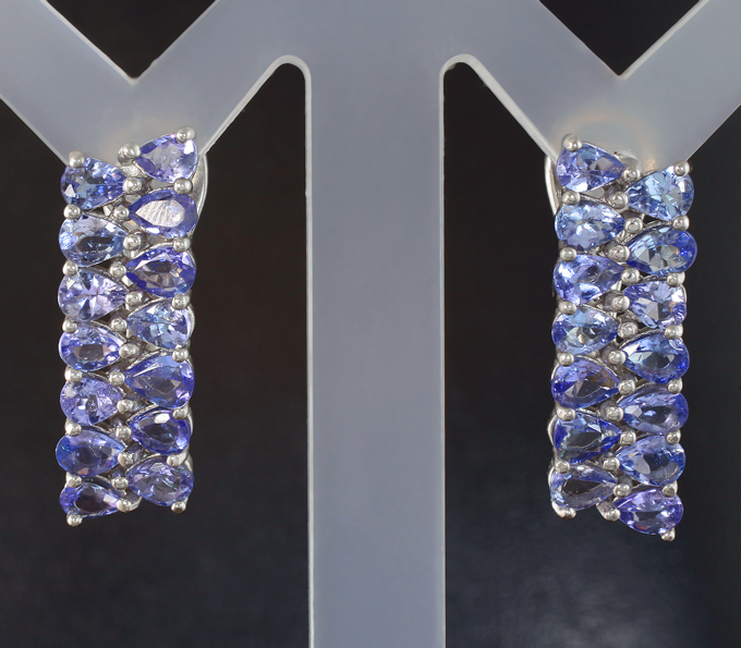 Шикарные серебряные серьги с танзанитами