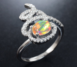 Оригинальное серебряное кольцо с кристаллическим эфиопским опалом
