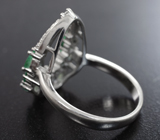 Оригинальное серебряное кольцо с изумрудами Серебро 925