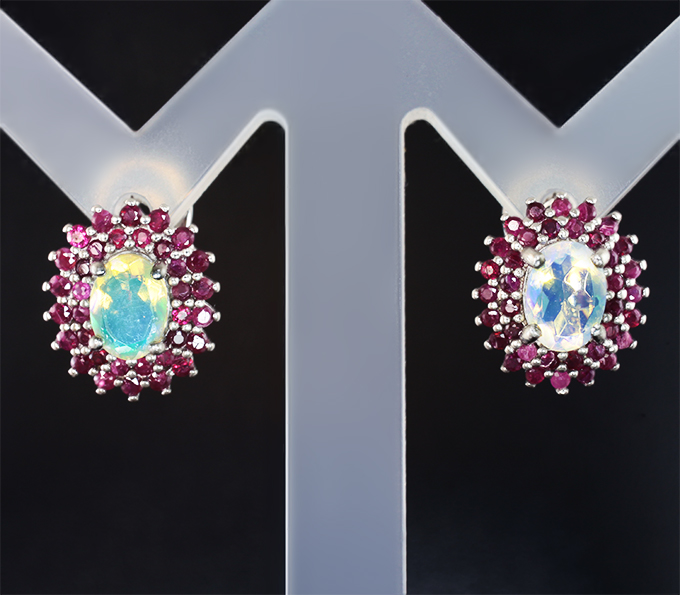 Серебряные серьги с ограненными эфиопскими опалами и рубинами