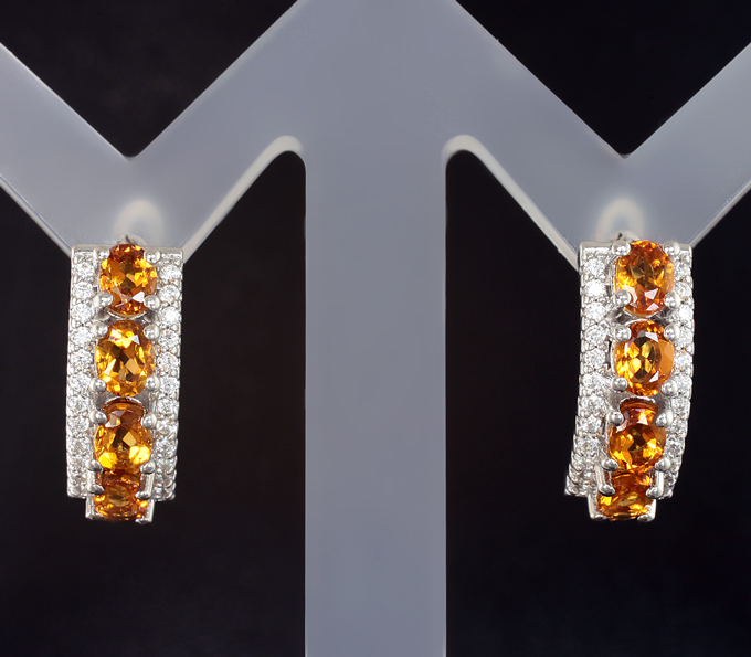 Стильные серебряные серьги с золотистыми цитринами