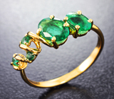 Золотое кольцо с насыщенными уральскими изумрудами высокой чистоты 1,09 карата