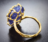 Золотое кольцо с крупным насыщенным кабошоном танзанита 26,82 карата и бриллиантами Золото