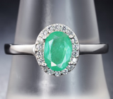 Изящное серебряное кольцо с ярким изумрудом Серебро 925