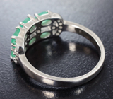 Стильное серебряное кольцо с изумрудами