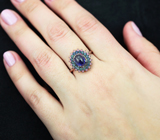 Великолепное серебряное кольцо с разноцветными сапфирами