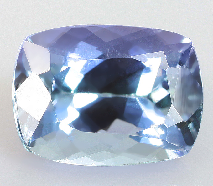 Полихромный танзанит 1,19 карата