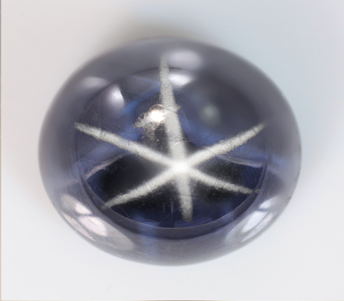 Крупный! Звездчатый сапфир с яркой контрастной звездой 19,06 карата