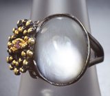 Серебряное кольцо с лунным камнем и аметистами