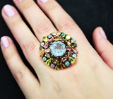 Серебряное кольцо с резным голубым топазом, разноцветными турмалинами, перидотами и эфиопскими опалами Серебро 925