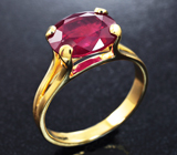 Золотое кольцо с насышенным рубином 3,75 карата Золото