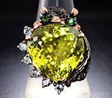 Серебряное кольцо с лимонным цитрином 22+ карат, бесцветными топазами и диопсидами Серебро 925