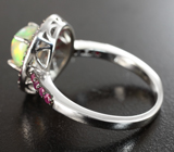 Серебряное кольцо с эфиопским опалом, рубинами и золотистыми сапфирами бриллиантовой огранки Серебро 925