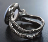 Серебряное кольцо с халцедоном и топазами
