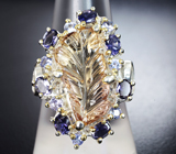 Серебряное кольцо с резным цитрином, танзанитами и иолитами Серебро 925