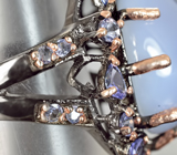 Серебряное кольцо с халцедоном 13+ карат и танзанитами